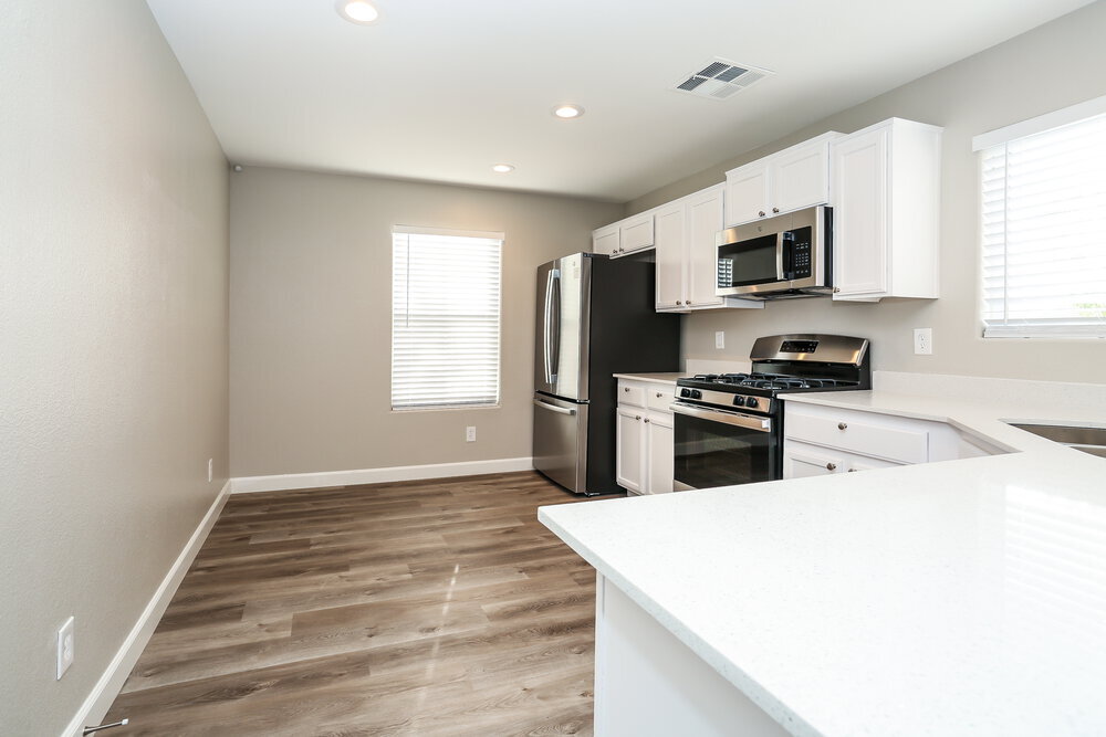 Building Photo - 8013 Indian Blanket St