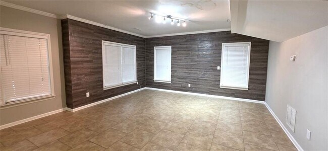 Building Photo - 3610 Hedge Arbor Ct