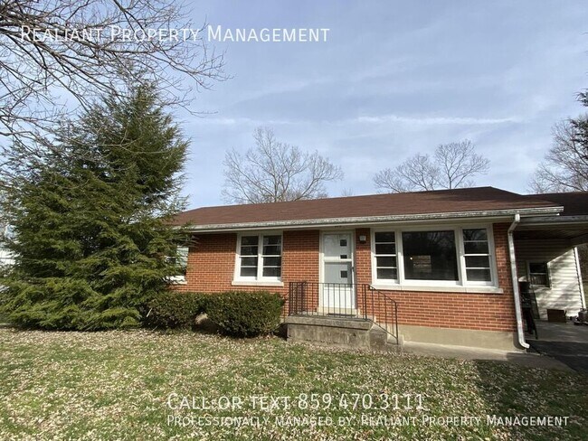 Building Photo - 208 W. Linden-