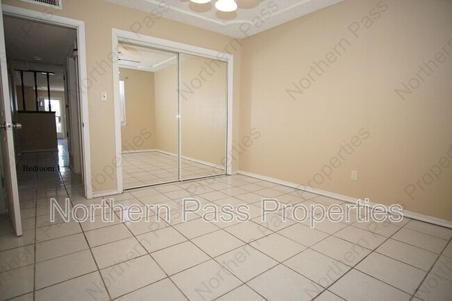 Building Photo - 10551 Kinross Ave