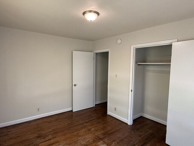 Building Photo - BH-beal3721