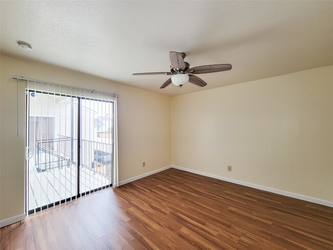 Building Photo - 6401 Deihl Rd
