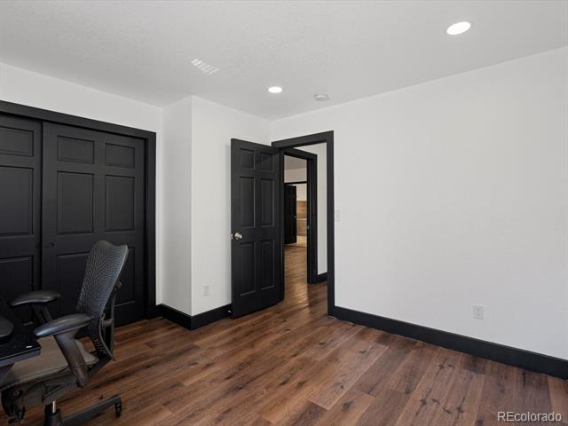 Building Photo - 8049 Sweet Water Rd