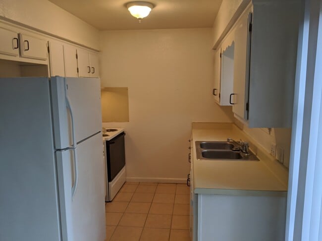 Building Photo - 1330 Quail Valley Rd
