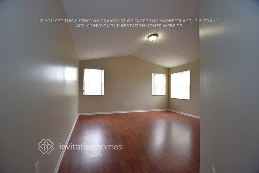 Building Photo - 14671 SW 156th Ave