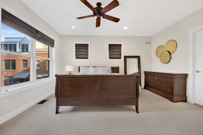 Building Photo - 460 Pennsylvania Ave