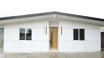 Building Photo - 10346 Mather Ave