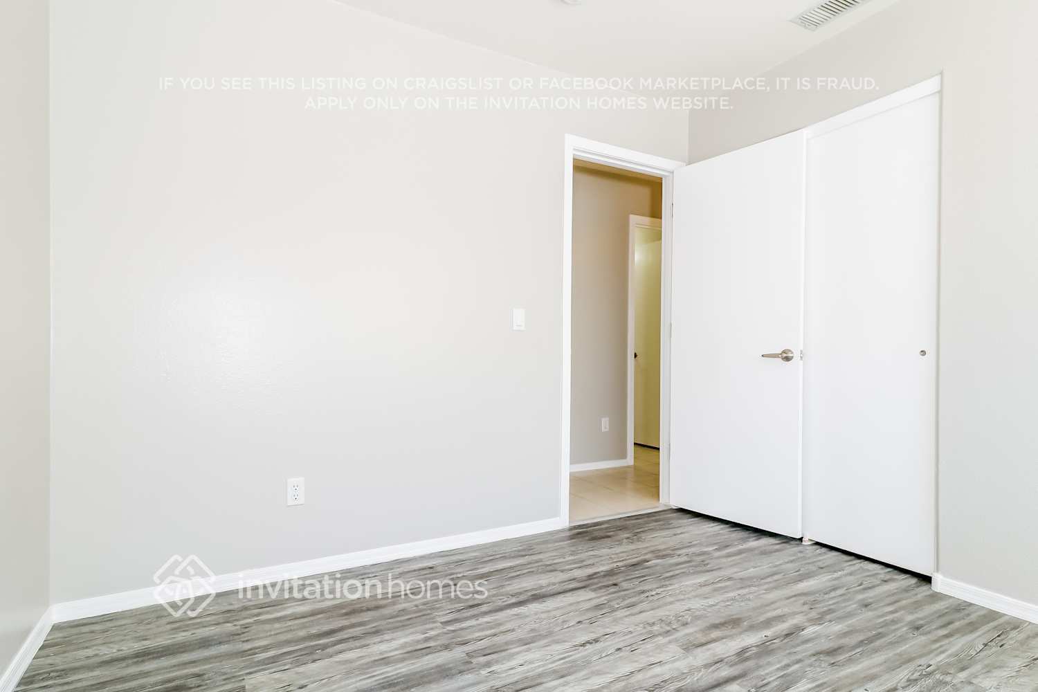 Building Photo - 15901 W Elm St