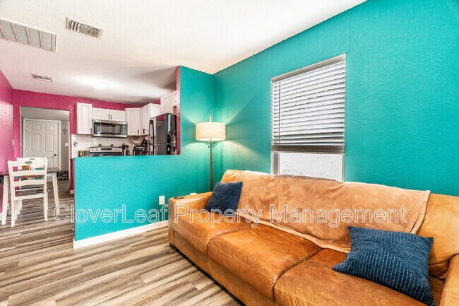 Building Photo - 2735 Pecan Valley Dr