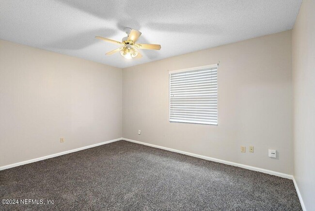 Building Photo - Beautiful 4-bedroom, 2-bath home in Mandarin!