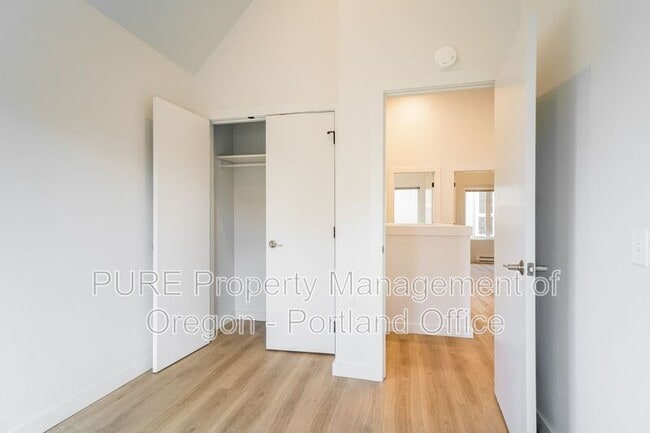 Building Photo - 6786 N McKenna Ave