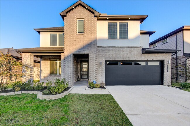 Primary Photo - 3223 Cripple Creek Dr