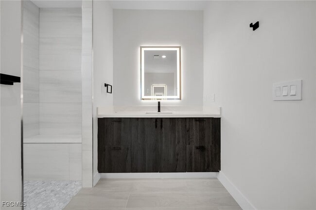 Building Photo - 3435 SW 8th Ct