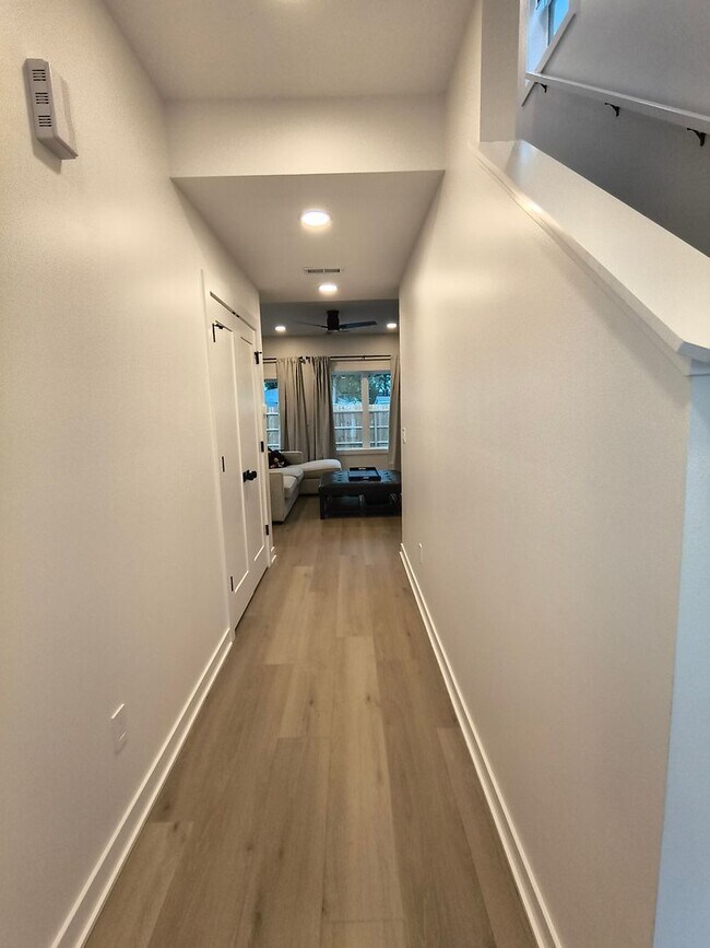 Building Photo - Modern 3-Bedroom Home Near Lake Manawa – Lake Views & Smart Home Features!