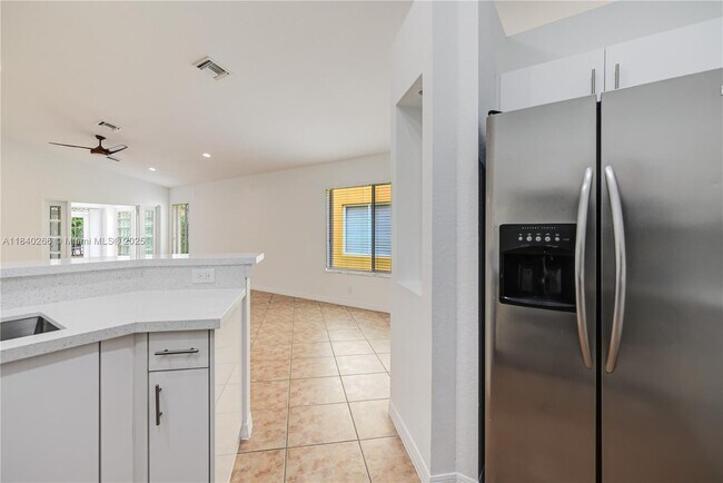 Building Photo - 1509 Canary Island Dr