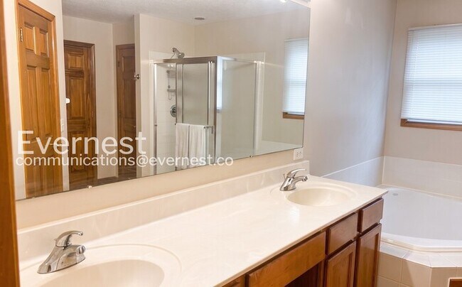 Building Photo - 4369 Houser Dr