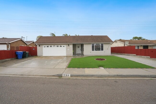 Primary Photo - 1286 Waxwing Ln