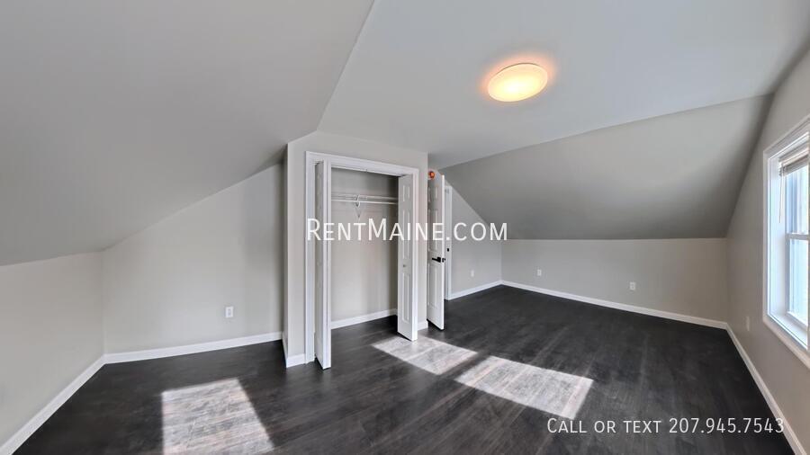 Building Photo - 6 Cram St