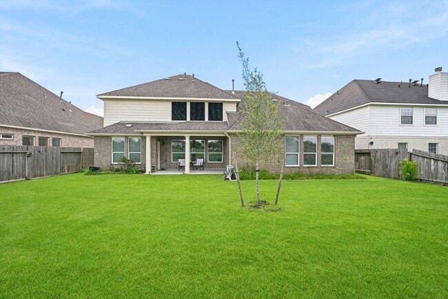 Building Photo - 14403 Lakepointe Bend Ln