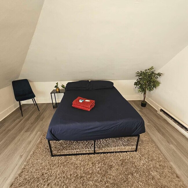 Building Photo - 141 Wendell St