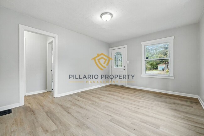 Building Photo - Beautifully Renovated 2-Bedroom Home Near Indy Motor Speedway, Available NOW!