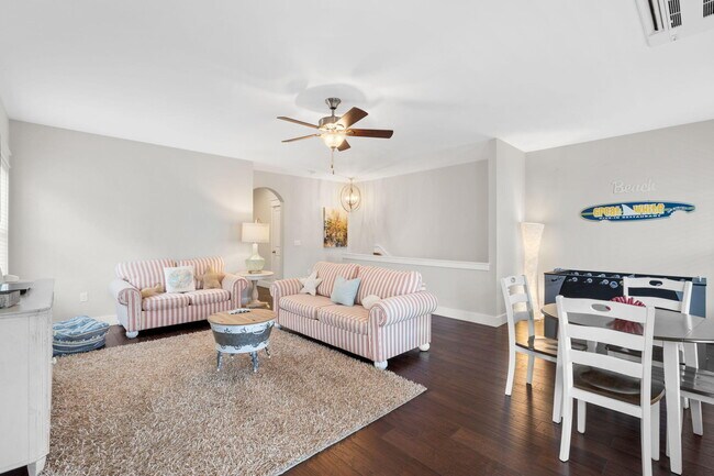 Building Photo - 21 Magical Pl