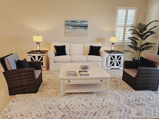 Building Photo - Seasonal Short-Term Single Family located at Sarasota National Golf Club (Social Membership) with...