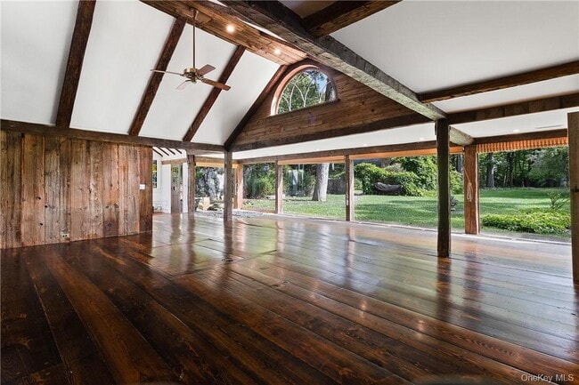 Building Photo - 176 Honey Hollow Rd