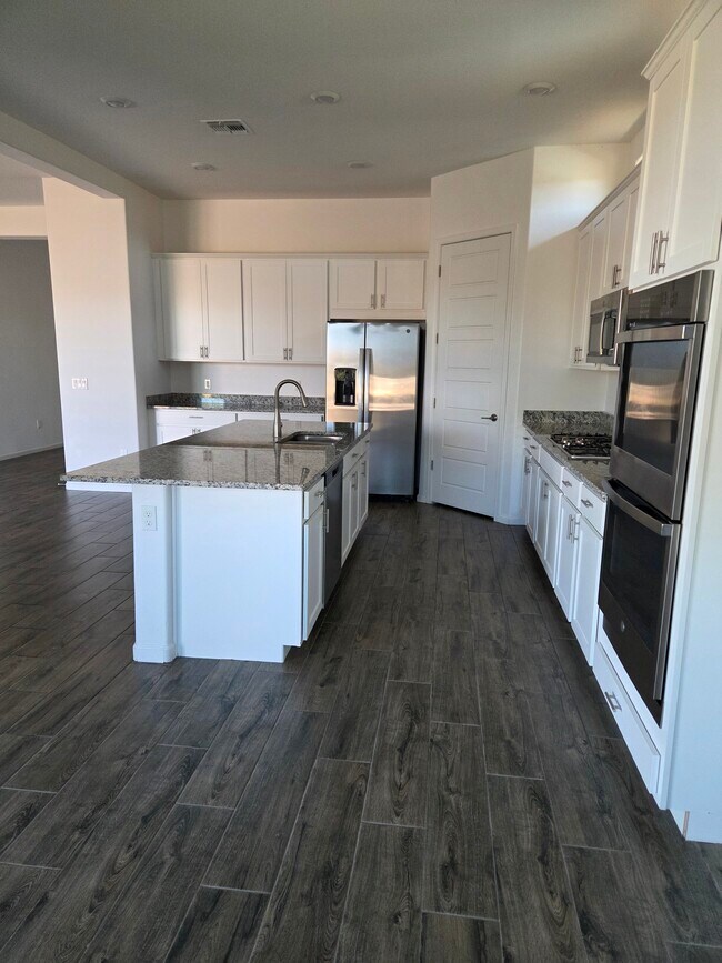 Building Photo - 12553 Denton Wy