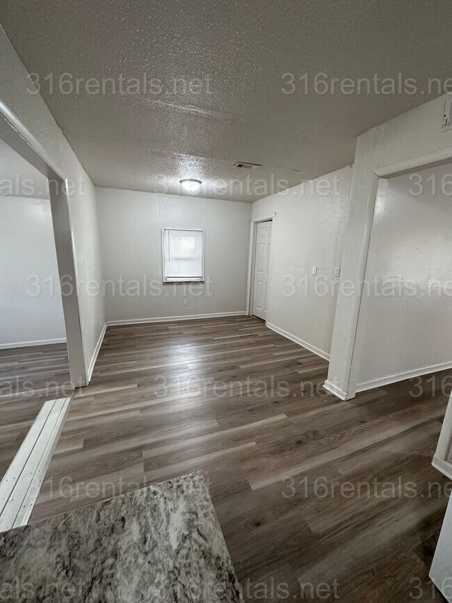 Building Photo - COMING SOON, PLEASE CHECK BACK.