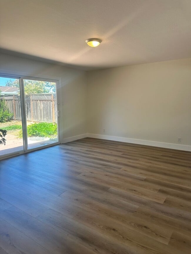 Building Photo - Southside Livermore Home