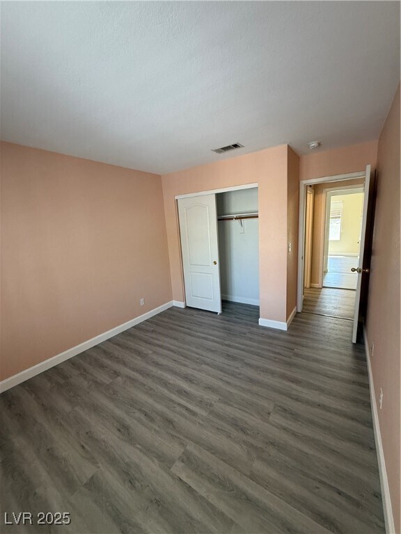 Building Photo - 2113 Desert Pines St
