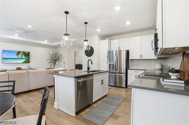 Building Photo - 26380 Coco Cay Cir