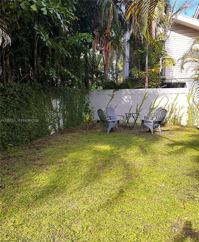 Building Photo - 3007 Bird Ave