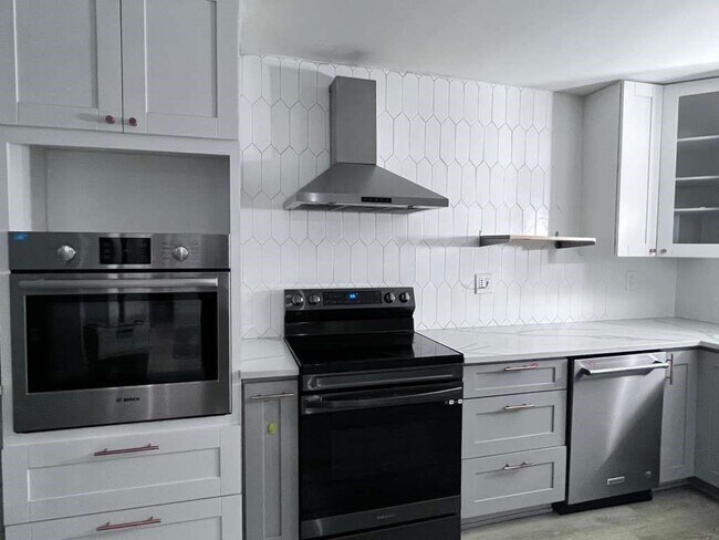 Building Photo - 20441 NE 30th Ave