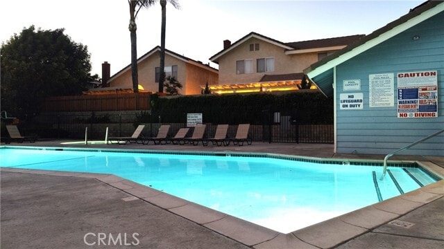 Building Photo - 6953 Saddleback Pl