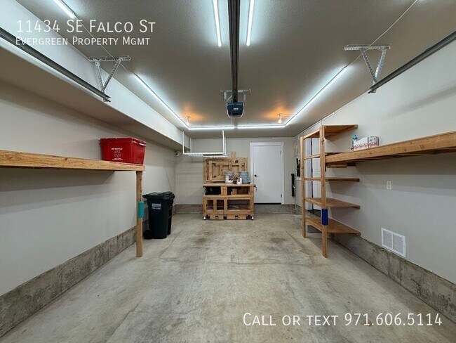 Building Photo - 11434 SE Falco St