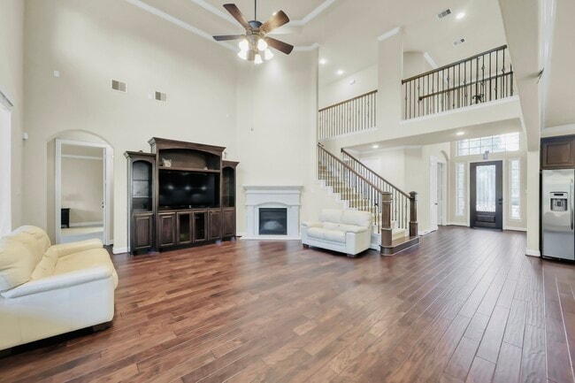 Building Photo - 34 Langstone Place