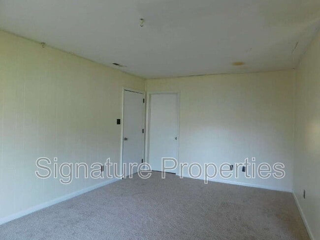 Building Photo - 3825 Annie Ln
