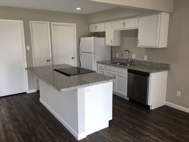 Building Photo - 1962 Upland Dr