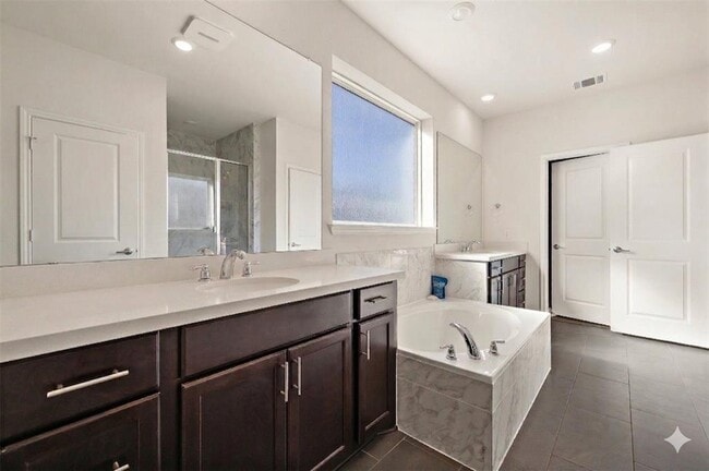 Building Photo - 604 Spindrift Ln