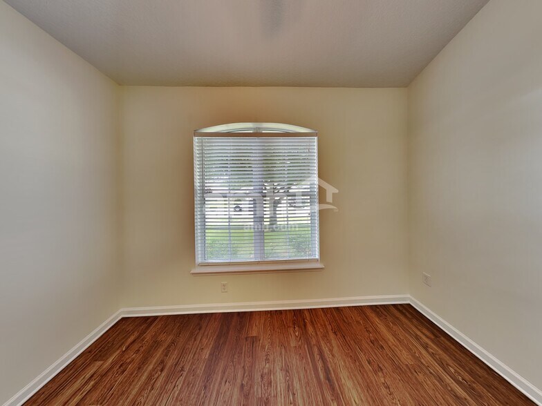 Building Photo - 2532 Creekfront Dr