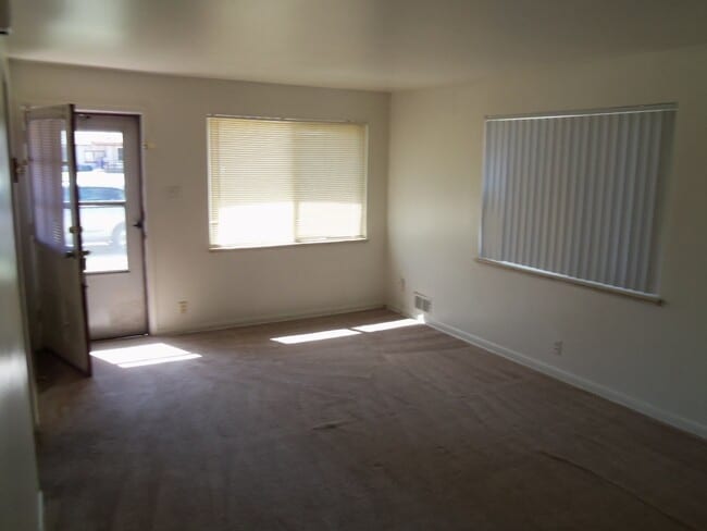 Building Photo - Sterne Park Duplex (2233PA)