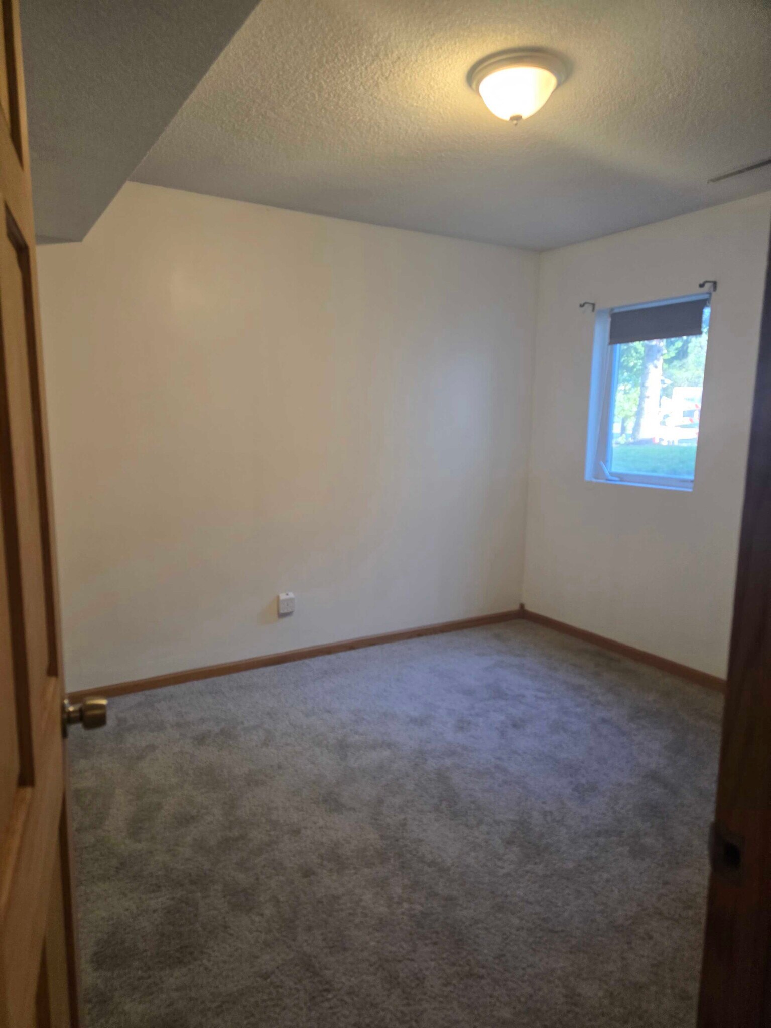 Building Photo - 3100 83rd Ave N