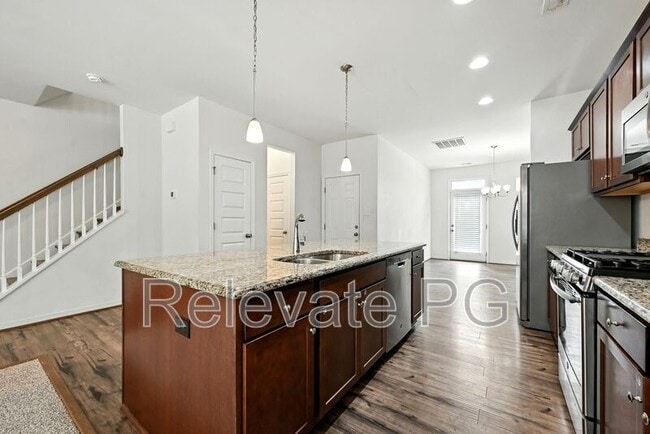 Building Photo - 4028 Rivermere Ln