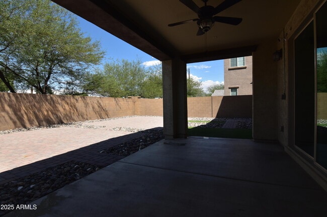 Building Photo - 250 E Wisteria Dr