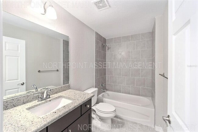 Building Photo - Stylish 3BR/2BA Home with Open Layout & Hi...