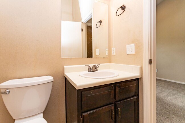 Building Photo - 6853 Mountain Top Ln