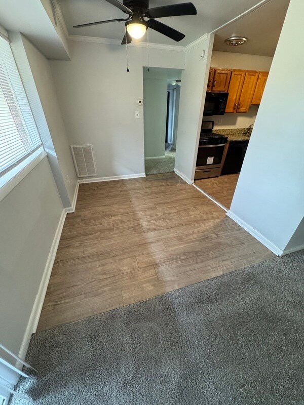 Building Photo - 5616 Crenshaw Rd