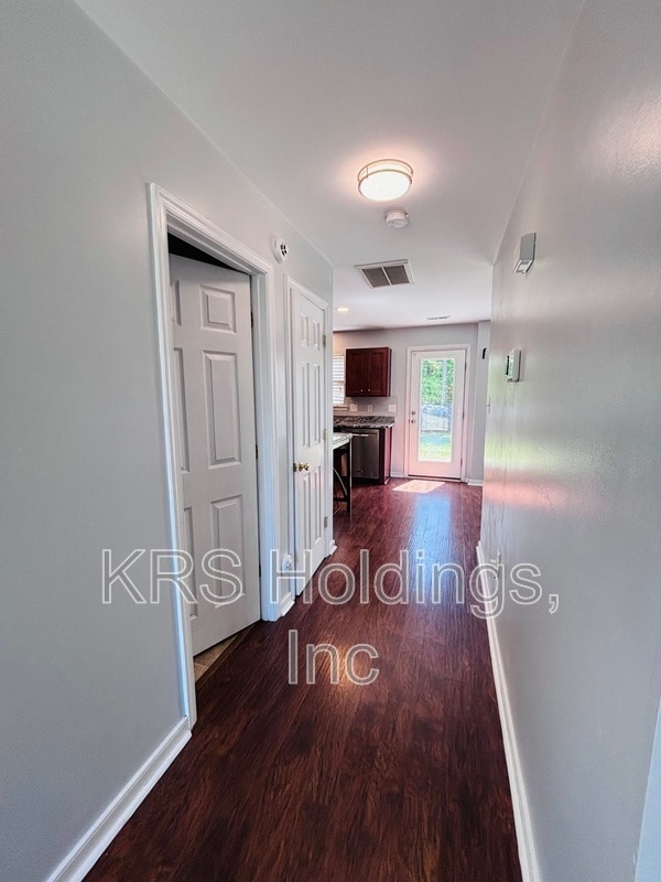 Building Photo - 3407 Thornsett Dr